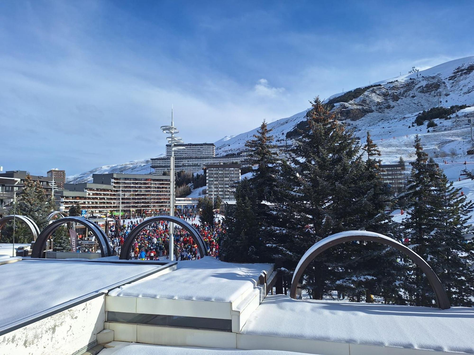 Appartement Residence Chanteneige Les Menuires Centre Croisette Au Pieds Des Pistes سان-مارتن-دي-بيفيل المظهر الخارجي الصورة